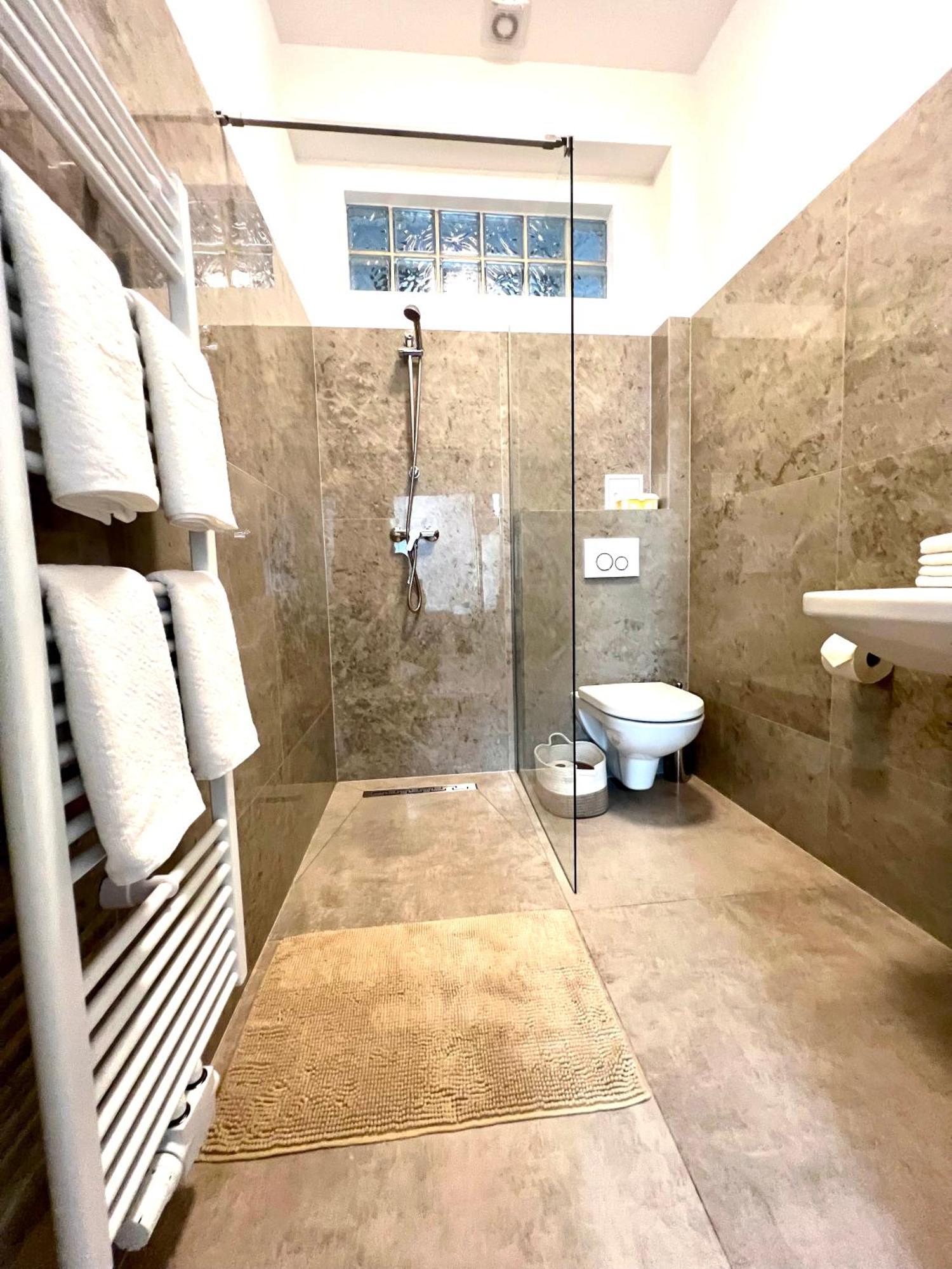 Grosszuegiges App. 2 Schlafzimmer Vienna Esterno foto